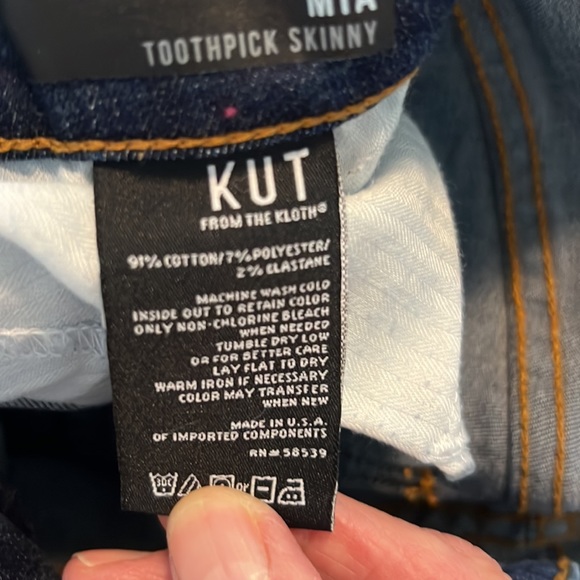 Kut from the Kloth Mia Skinny Jeans - Picture 4 of 4